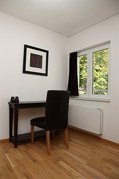 Swiss Star Guesthouse District 4 - Contactless Self Check-In Zurich Extérieur photo